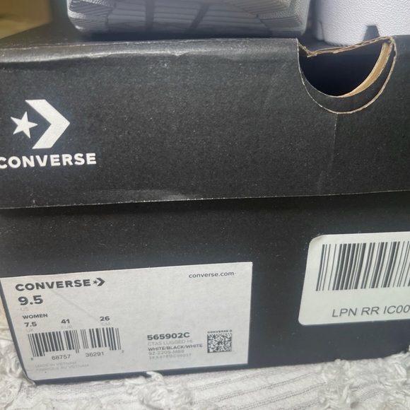 New Converse Chuck Taylor Lugged HighTops Sneakers Size 9.5 - Picture 7 of 7